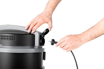 Power outlet for electric tool aaa